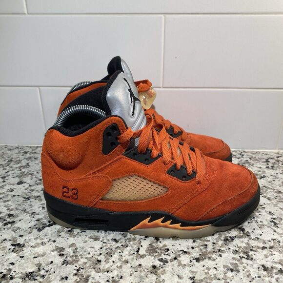 Jordan 5 Retro Women's Size 7 "Dunk On Mars" (DD9336-800) - Picture 3 of 8